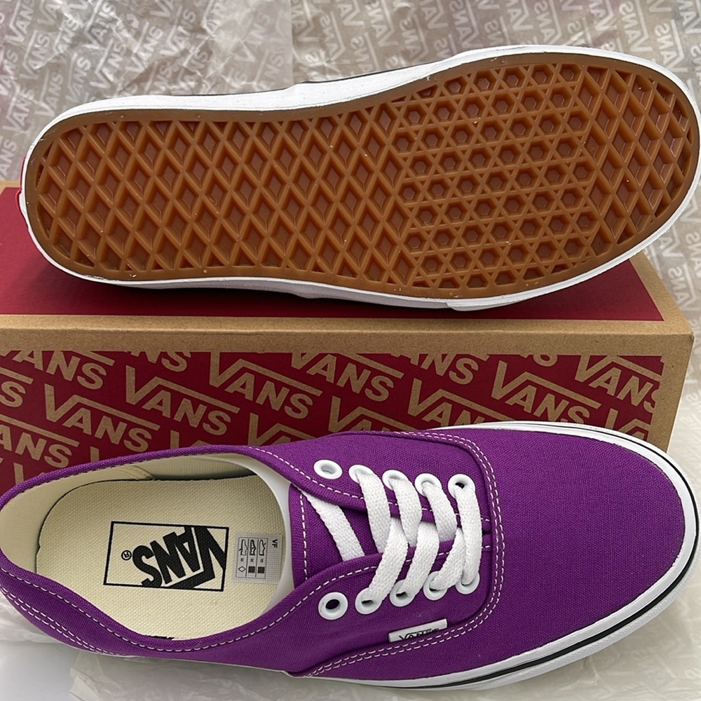 Vans Men’s Purple Canvas Sneakers Waffle Sole Authentic
Color Theory Willow herb - Picture 4 of 16
